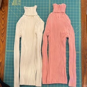 Two Sundance organic cotton Ivory and pink Ribbed Long Sleeve Turtlenecks